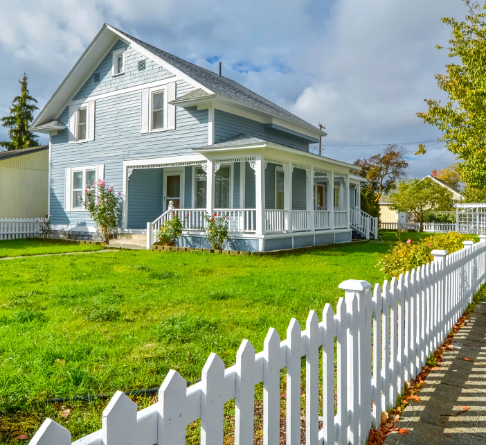 vinyl fence in a yard